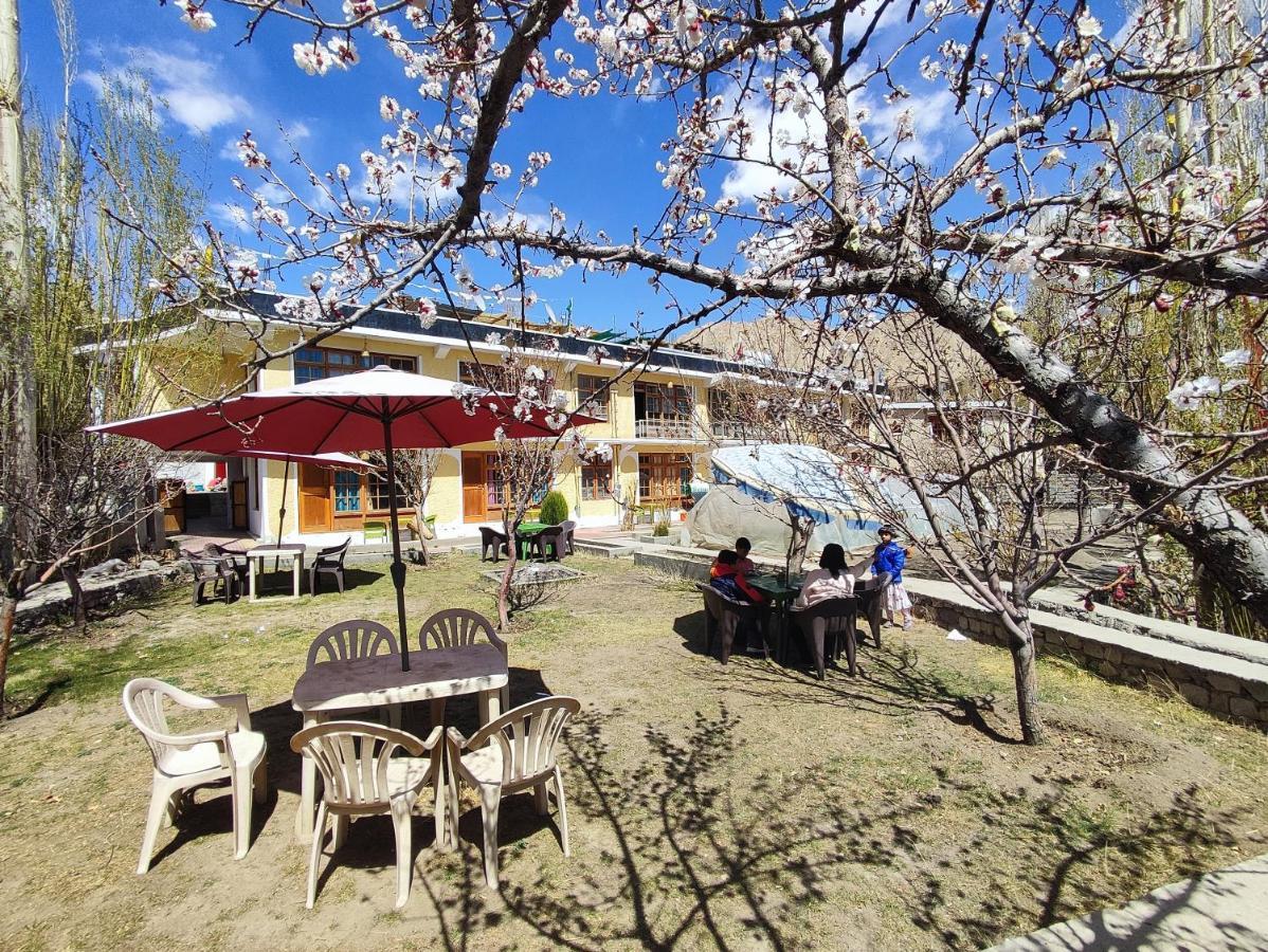 Hotel Snow Lion Ladakh Leh Exterior foto